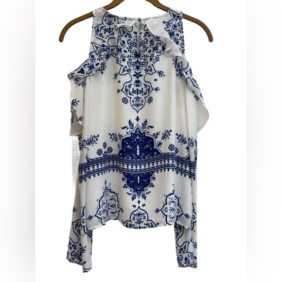 Lovers + Friends White and Blue Long sleeve ruffle shoulder cut out blouse, XS - Picture 3 of 7